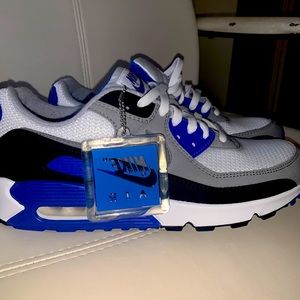 NIKE AIR MAX SIZE 10.5
